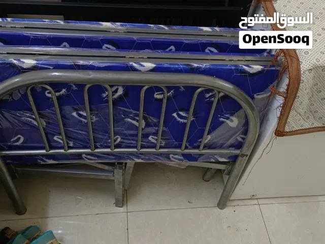 سرير حديد سنجل مع مرتبه