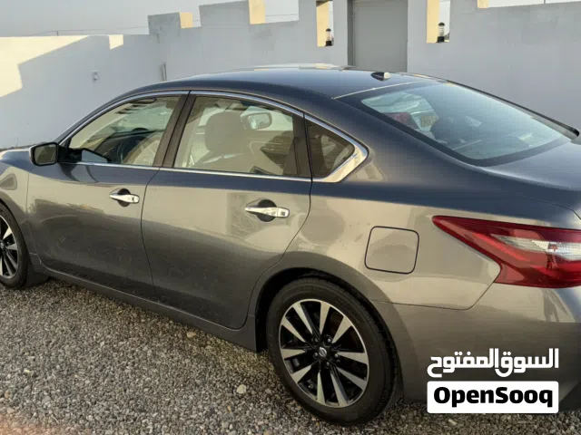 2018 نيسان التيما SV