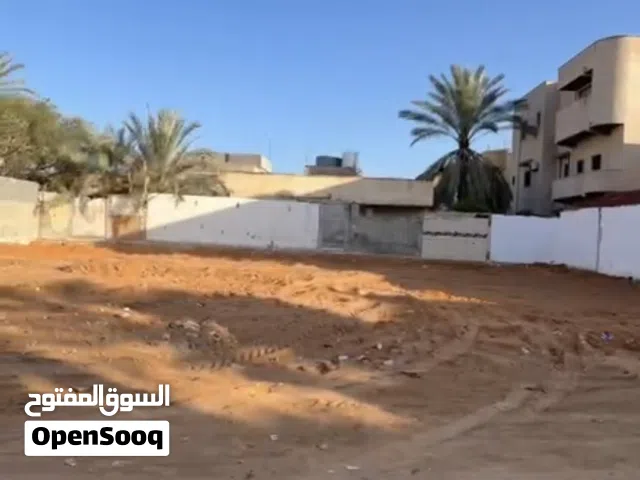 فرصة ذهبية لسكن أو للإستثمار - أرض للبيع بمساحة 500م واجه 26م تنقسم ع2 - سوق الجمعة امتداد 11 يونيو