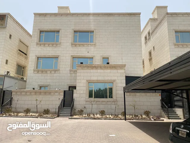 للايجار فيلا بمنطقة ابو فطيرة