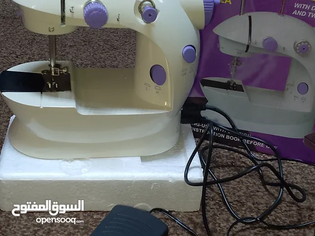 ماكينة خياطه حجم صغير للزينه