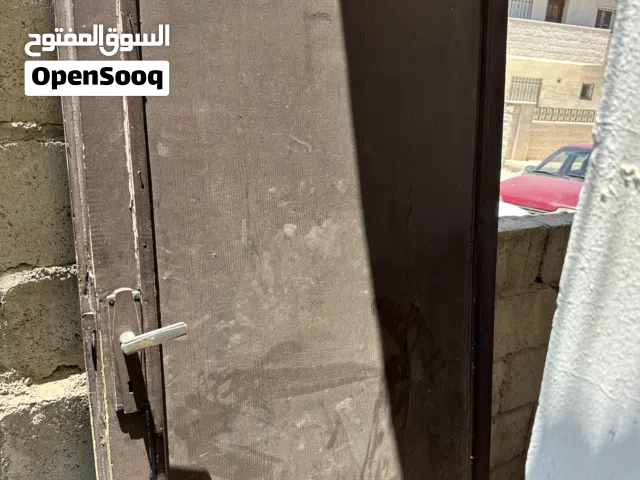 باب خشب عدد 2