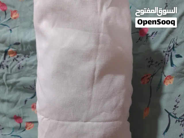 يتوفر فراش من قطعتين و3 قطع للقطط حسب الطلب باسعار جدا مناسبه