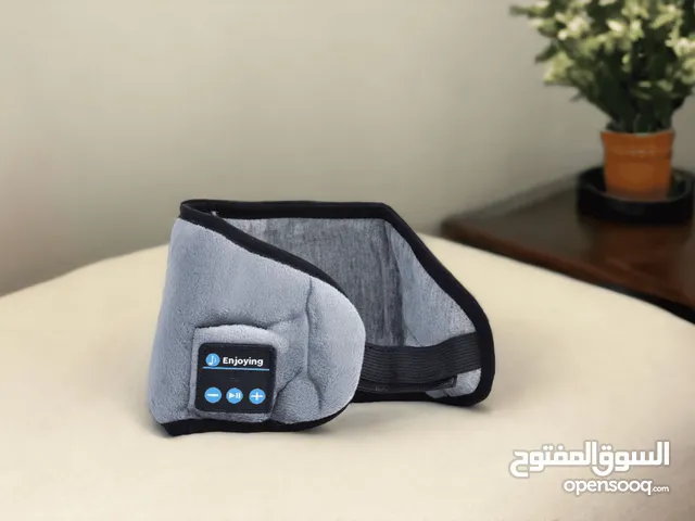 غطاء العين مع السماعات