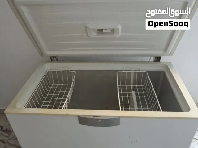 فريز بيكو للبيع طول 1.10 × 0.62 في عمق 0.72