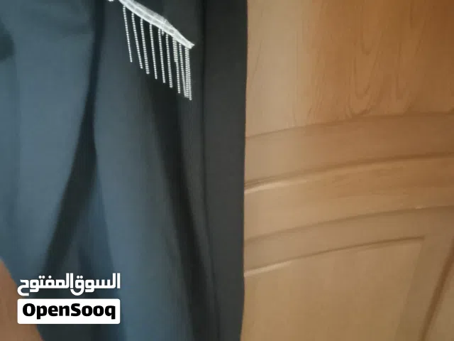 فساتين للبيع