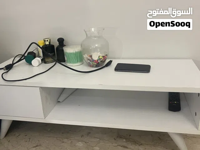 طاوله شاشة بلازما