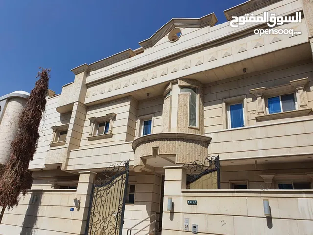 180 m2 More than 6 bedrooms Villa for Sale in Jeddah Al Samer