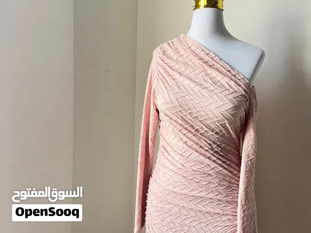 فستان مناسبات بتصميم جميل