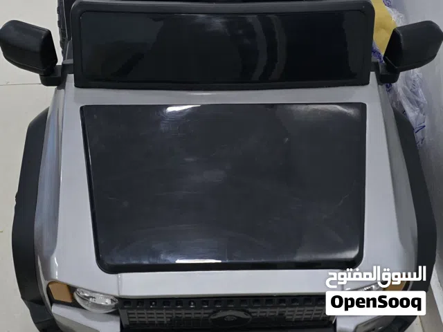 سيارة اطفال كهربائيه جديده