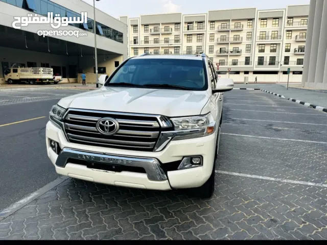 Toyota Land Cruiser V8