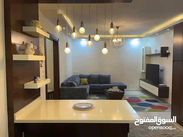 170 m2 3 Bedrooms Apartments for Rent in Ramallah and Al-Bireh Al Baloue