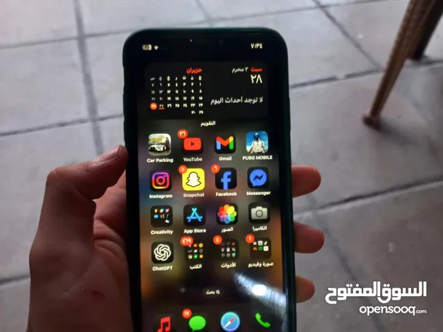 Apple iPhone 11 64 GB in Al Karak