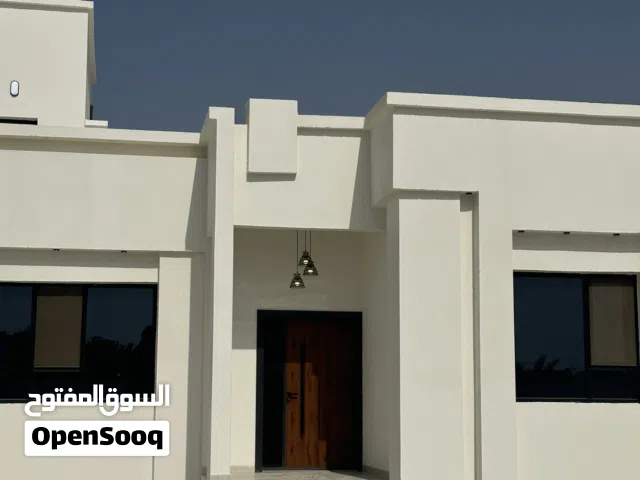 من المالك مباشرة – منزل حديث للبيع في ولاية المصنعة  منطقة محارة
