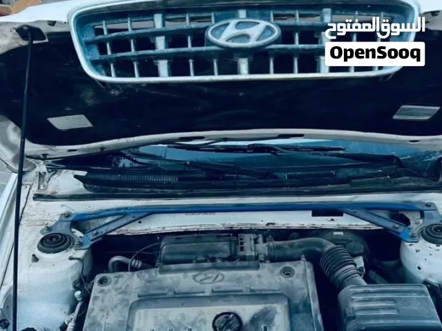 2003 هيونداي افانتي Limited