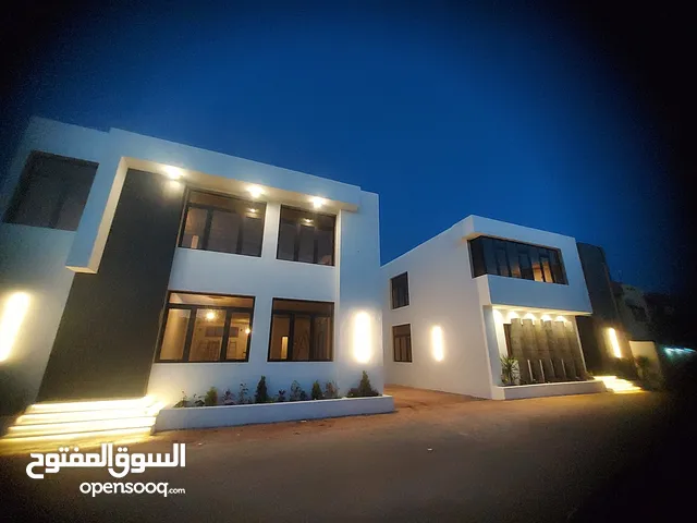 فيلا استثمارية للبيع في الهواري شارع المركبات على الرئيسي مباشرة بدخل شهري ممتاز