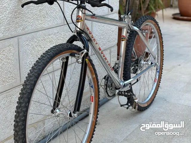 دراجة هوائية أمريكي ماركه ( ROCKY MOUNTAIN )