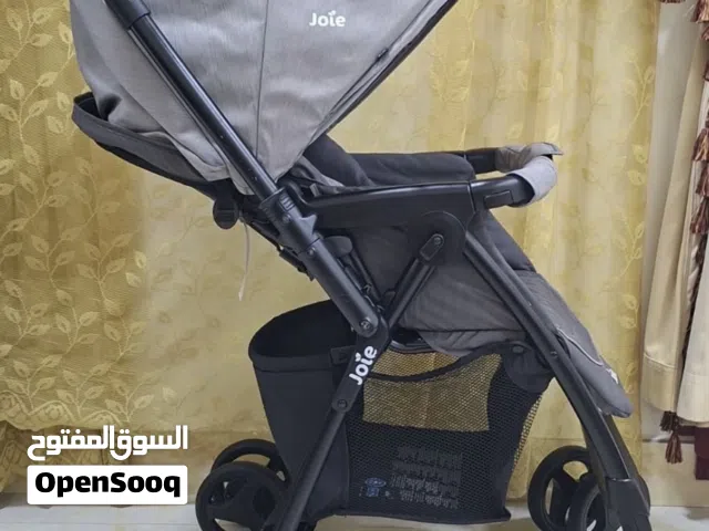عربة joie للبيع