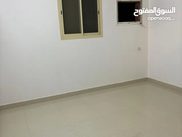 175 m2 3 Bedrooms Apartments for Rent in Al Riyadh Dhahrat Laban