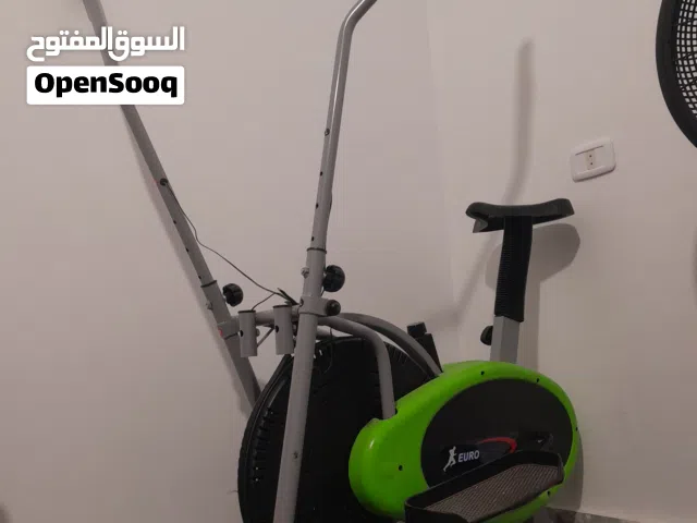 دراجه رياضيه ومعاها كرسي بطن يوجد خدمة تحويل مصرفي