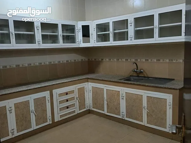 10 m2 3 Bedrooms Apartments for Rent in Al Batinah Sohar