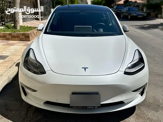 Tesla 3 Standard Plus 2021 ممشى قليل السياره بحاله ممتازه لم تستعمل في التطبيقات