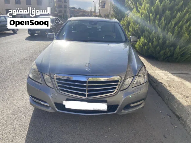 2011 مرسيدس بنز الفئة-E E 200