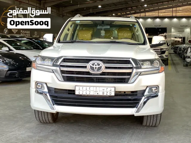 2020 Toyota Land Cruiser GXR