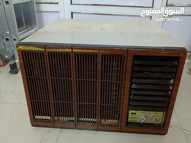 window air conditioner Ac 1.5 ton for sale brand Toshiba good cooling good work