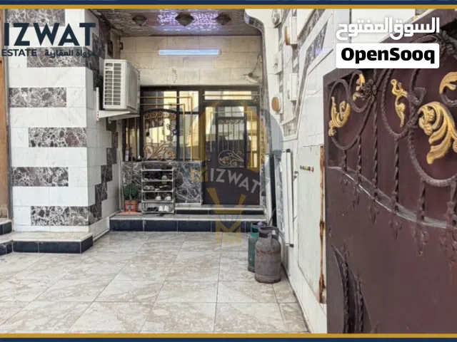 300 m2 More than 6 bedrooms Townhouse for Sale in Baghdad Falastin St