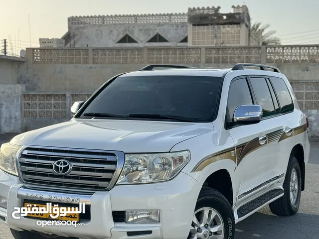 Used Toyota Land Cruiser in Al Sharqiya