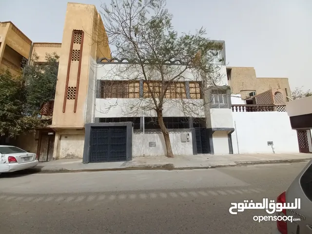 180 m2 3 Bedrooms Townhouse for Sale in Tripoli Abu Saleem