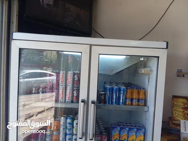كافتيريا للبيع