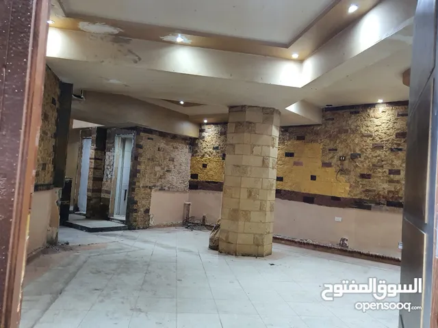 فرصه محل في ميدان لبنان المهندسين موقع ممتاذ للايجار او البيع،للجادين فقط'لا للوسطاء