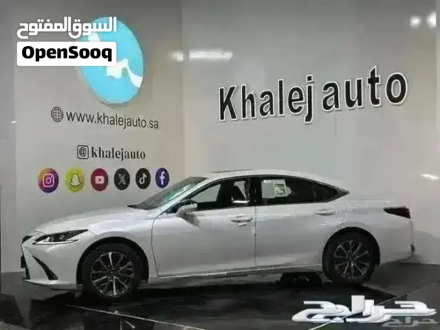 2025 لكزس ES ES 250