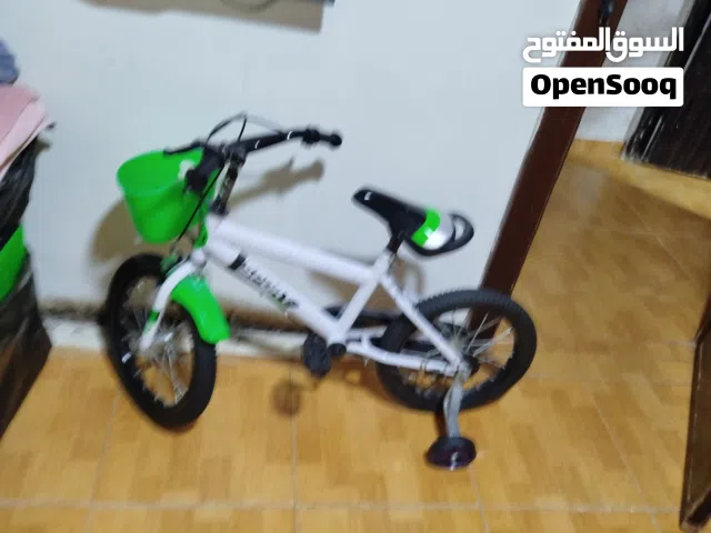 دراجه هوائيه اطفال استخدام اسبوع واحد فقط في المنزل لم تنزل على الشارع