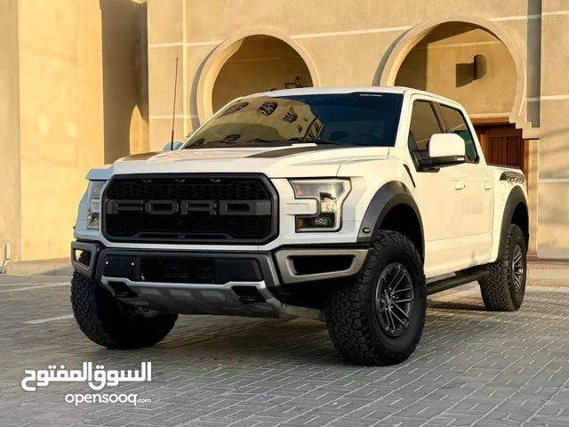 فورد رابتر F150 صبغ وكالا موديل 2020 خليجيً مالكً اول ممتاز جاهز لتسجيل