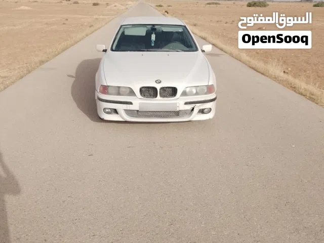 2000 BMW 5 Series 523