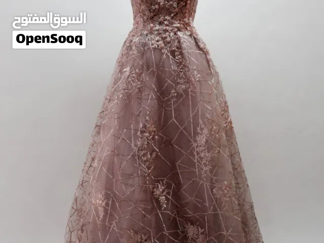 فستان روز غاردن الملكي