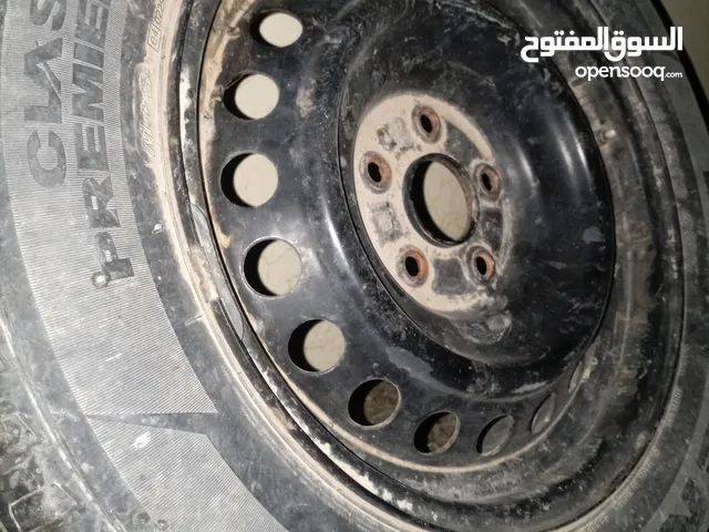 Vredestein 16 Tyre & Rim in Al Dhahirah