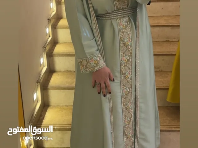 قفطان جديد مع حزام لون زاهي اخضر فاتح XLarge