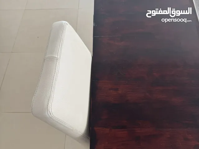 غرفة نوم + صالون + طاولة عشاء