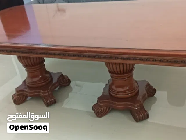 طاولة طعام عائلية كبيرة من الخشب + توصيل مجاني في مسقط