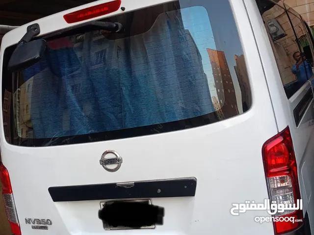 Nissan urvan bus for sale good condition
