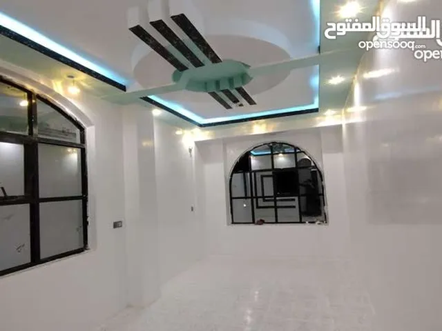 4 Floors Building for Sale in Sana'a Aya Roundabout