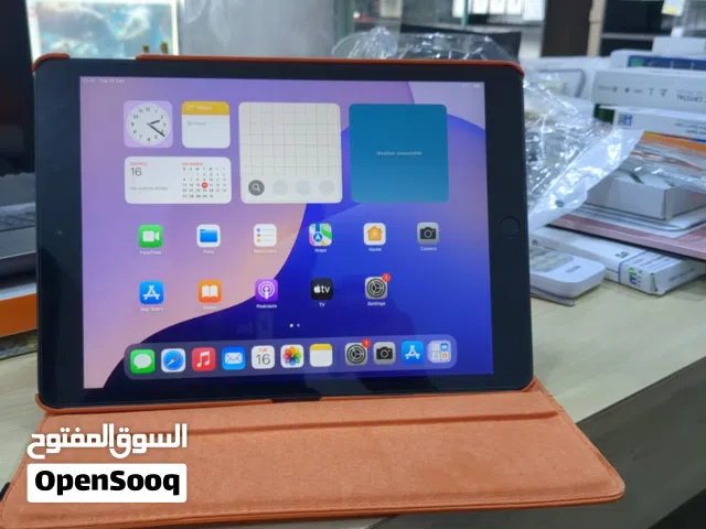 The iPad 7th Generation is a reliable and versatile tablet, perfect for productivity,  128GB. 32GB