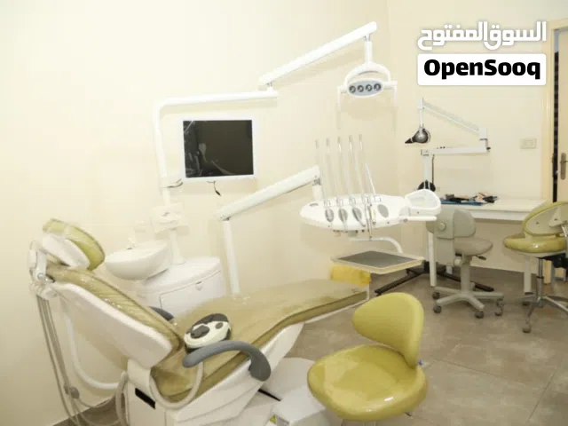 للبيع – عيادة أسنان مجهزة بالكامل في مأدبا