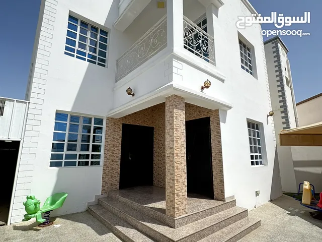 295 m2 5 Bedrooms Villa for Rent in Muscat Al Maabilah