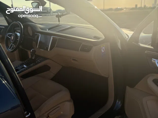 Porsche Macan 2017 - Lady Driven - Negotiable