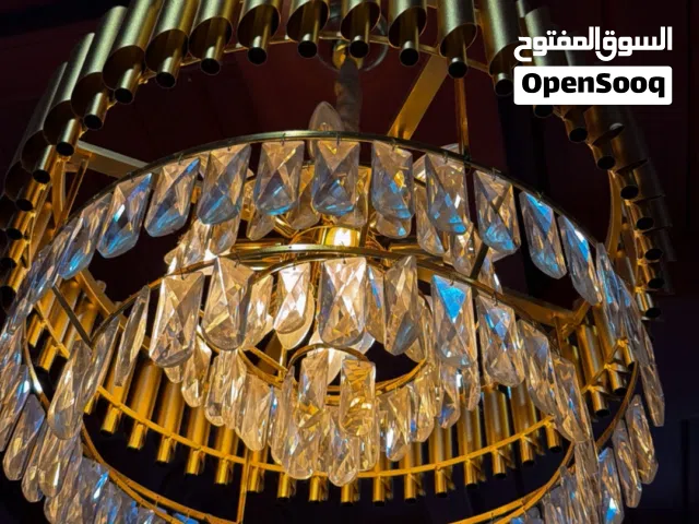 الثريا اضاءة سقف عدد 2 شبه جديد من ماركات اضواء مسقط
